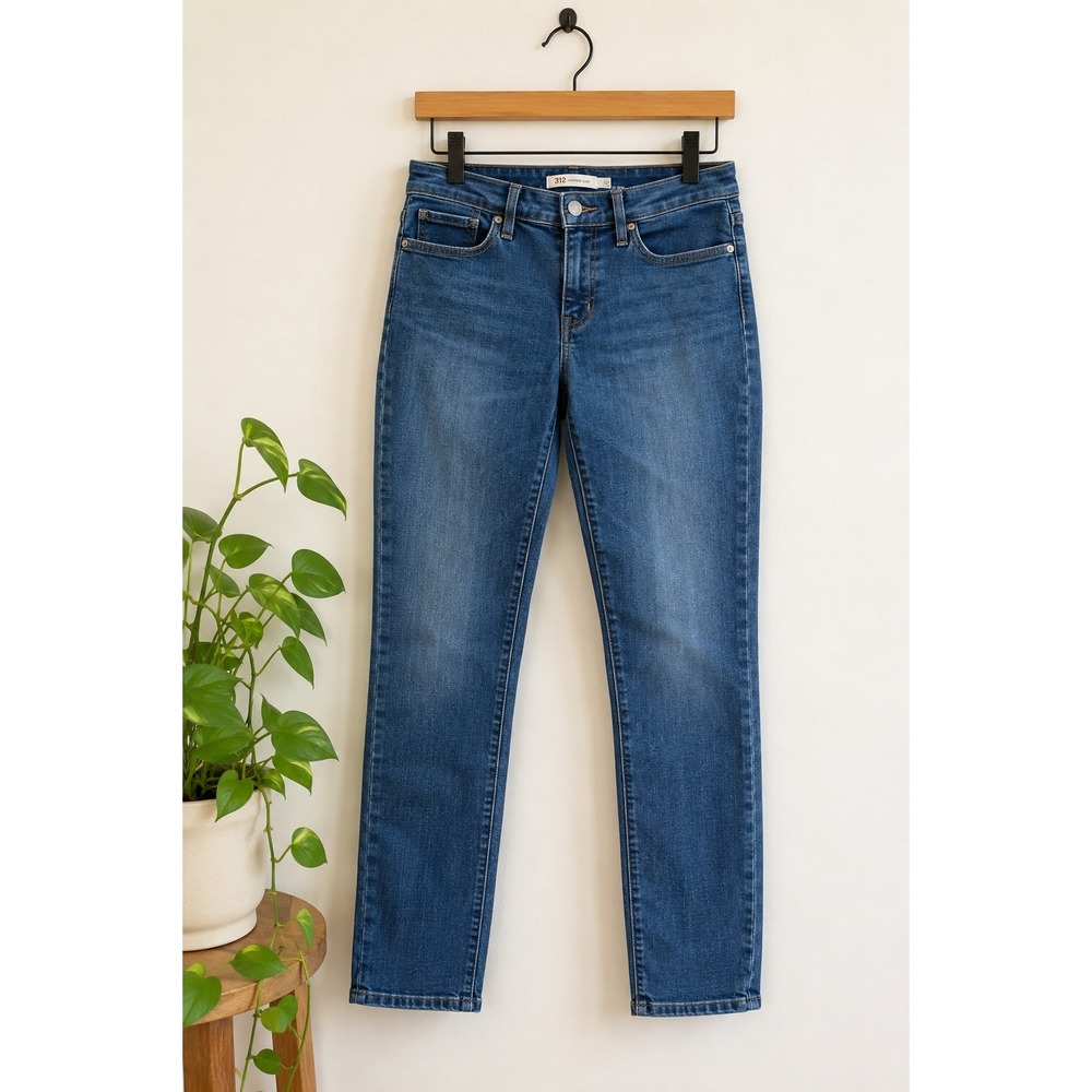 Levi's 312 Shaping Slim Jeans Women's 29 Stone Wash Skinny Stretch Denim Western